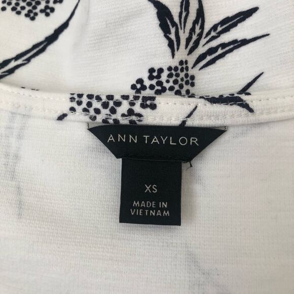 Ann Taylor pineapple peplum shell sleeveless tank - Picture 6 of 7